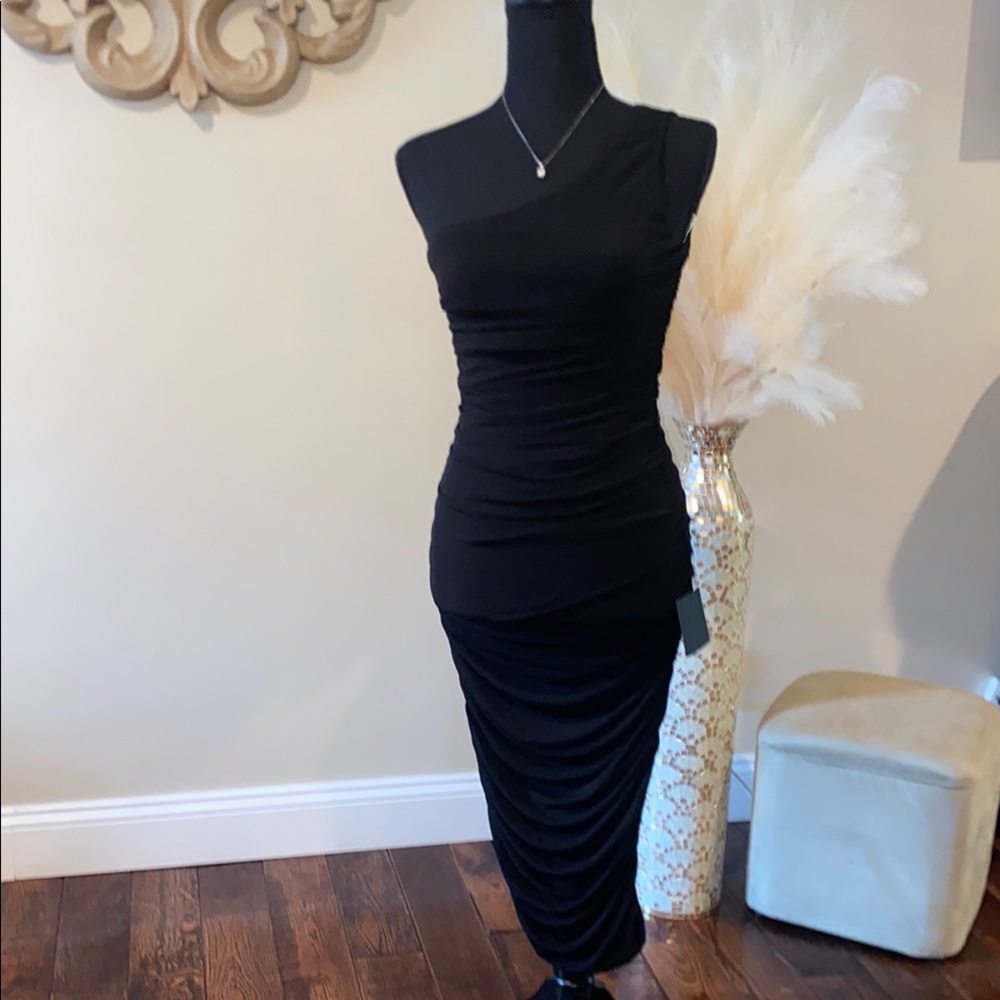 Lulu's Black Ruched One-Shoulder Bodycon Dress